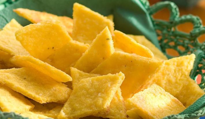 crocantinhos-fuba-queijo-receitas-nestle