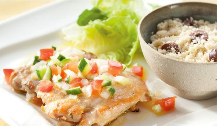 frango-grelhado-farofa-vinagrete-receitas-nestle