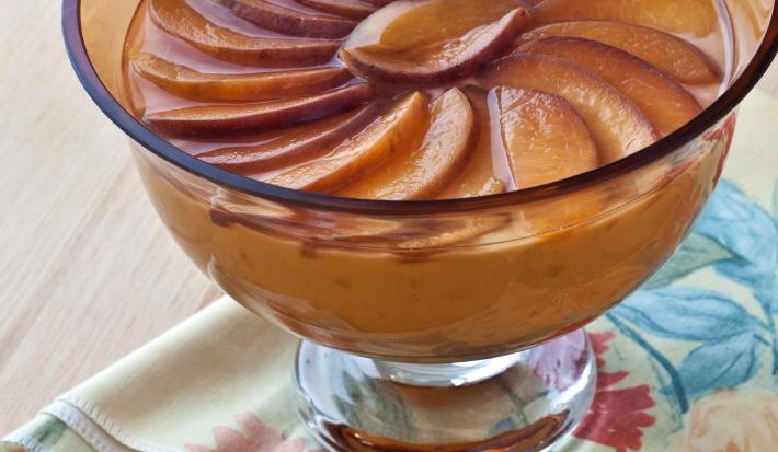 taca-dourada-especiarias-nectarinas-receitas-nestle