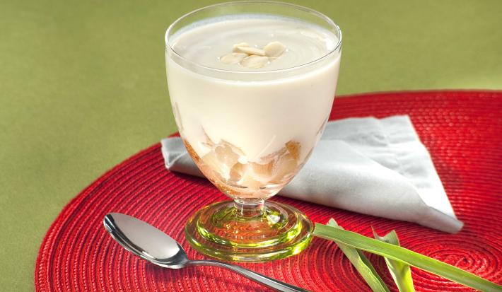 TAÇA-DE-PERAS-ERVA-CIDREIRA-COM-CREME-BAUNILHA-receitas-nestle