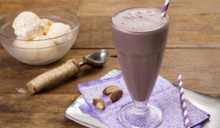 Milkshake-nutren-beauty-dark-chocolate-receitas-nestle