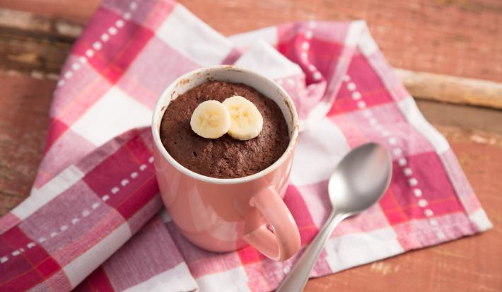 bolo-chocolate-banana-caneca-receitas-nestle