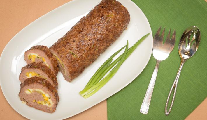 bolo-de-carne-aveia-recheado-Receitas-NESTLÉ