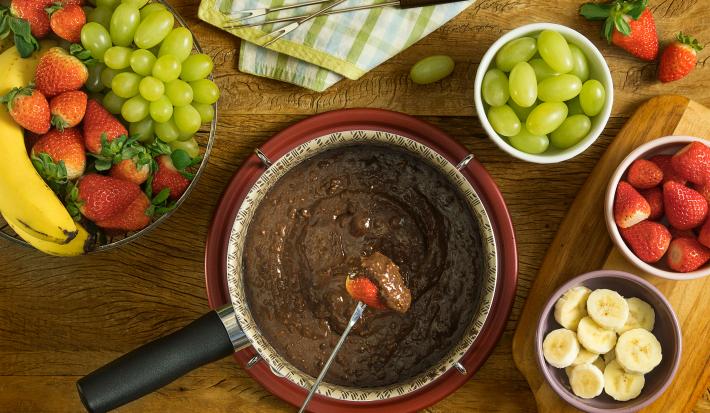 fondue-nesfit-bebida-aveia-cacau-receitas-nestle