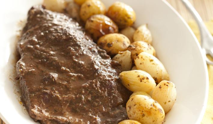 fraldinha-assada-batatas-coradas-mini-cebola-receitas-nestle