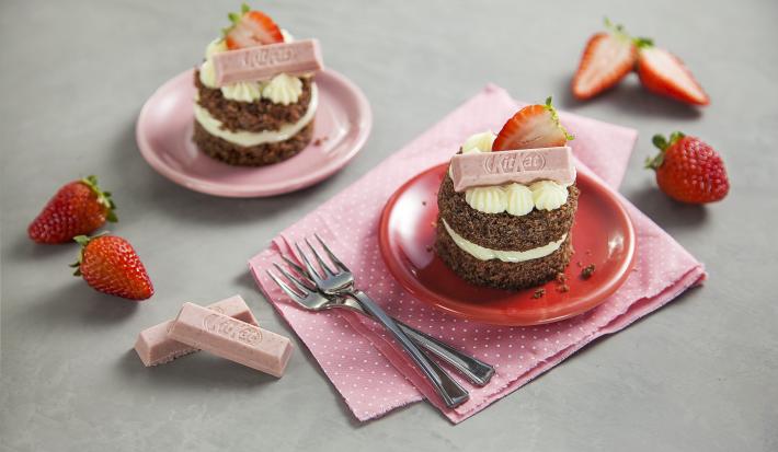 mini-naked-cake-kitkat-receitas-nestle