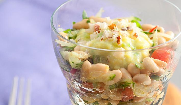 salada-soja-molho-abacate-castanha-para-receitas-nestle