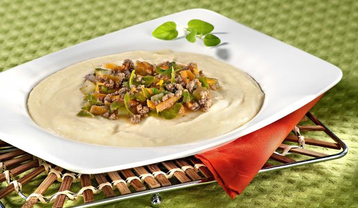 POLENTA-COM-MOLHO-DE-CARNE-COUVE-receitas-nestle