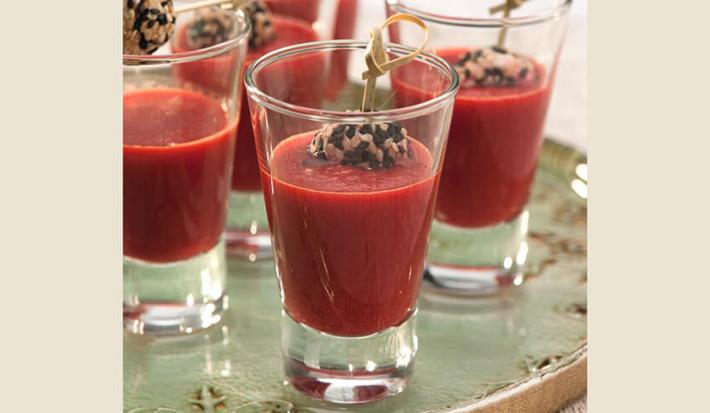 sopa-fria-beterraba-com-bolinhas-ricota-gergelim-receitas-nestle