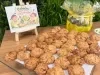 Foto de vários Cookies de Chuchu dispostos sobre uma mesa