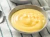 Imagem de um bowl cinza com o creme belga.
