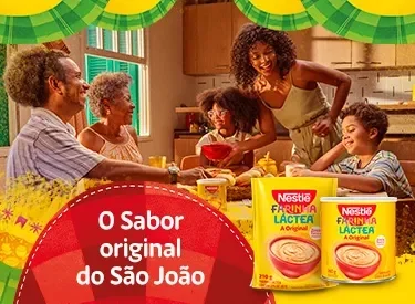 Família reunida em clima de festa junina com Nestlé Farinha Láctea e mensagem “O sabor original do São João”	