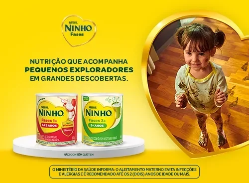 Banner de Ninho Fases com criança brincando e produtos para as fases de 1 a 3 anos e acima de 3 anos.