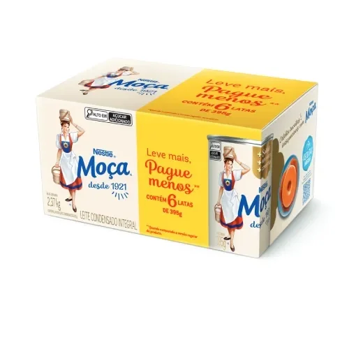 Pack promocional de Leite Moça com 6 latas de 395g em caixa amarela e bege com destaque “Leve mais, pague menos”.